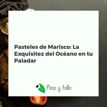 Pastel de marisco gourmet con textura rica, decorado con hierbas frescas y limón, sobre tabla de madera rústica.